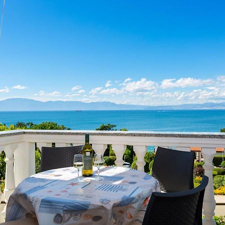 Apartments By The Sea Njivice, Krk - 5296 מראה חיצוני תמונה