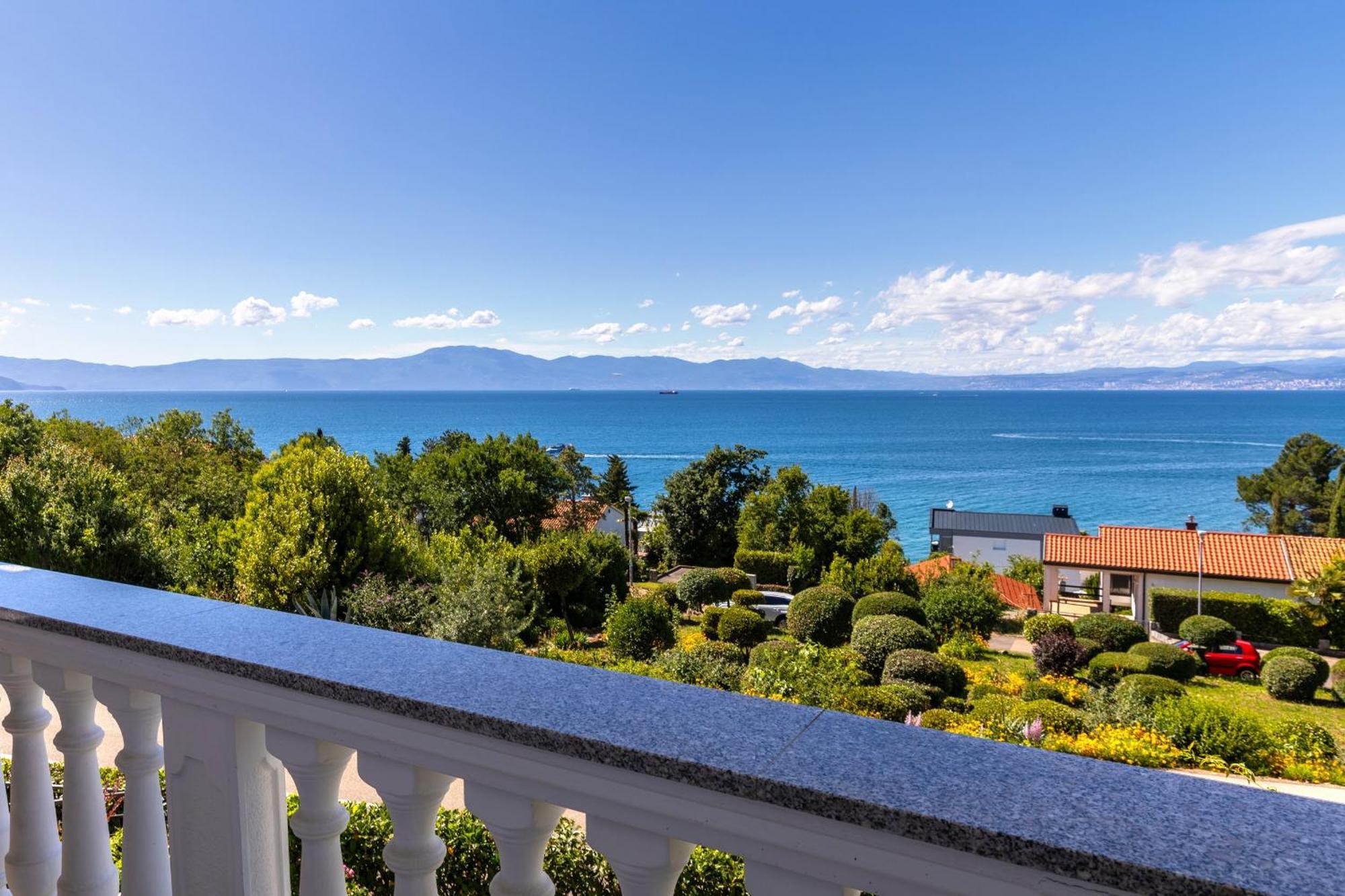 Apartments By The Sea Njivice, Krk - 5296 מראה חיצוני תמונה