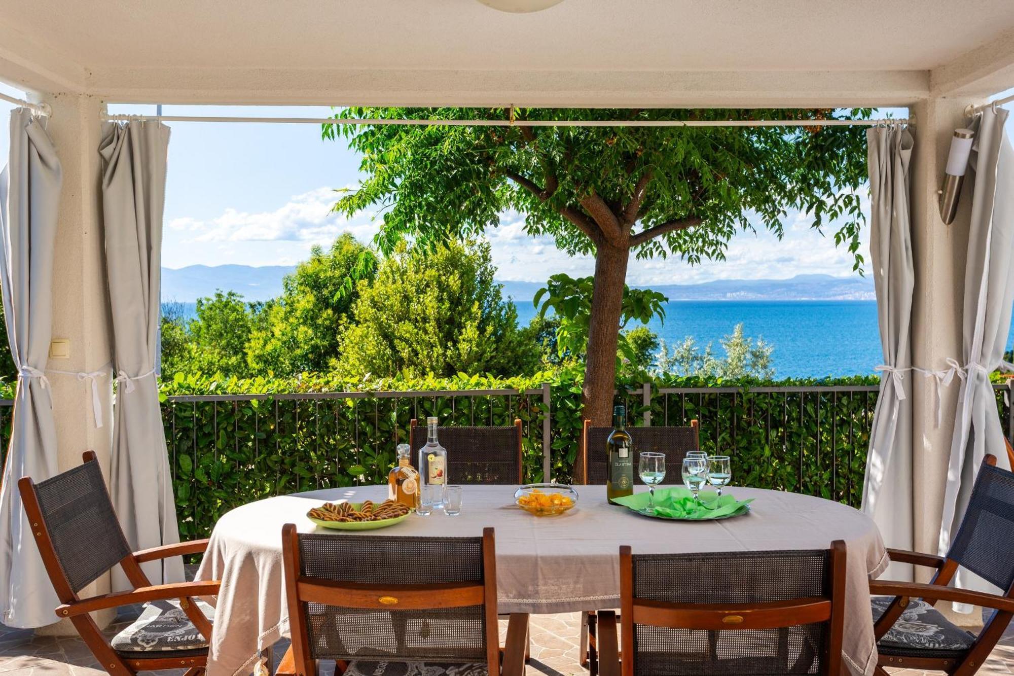 Apartments By The Sea Njivice, Krk - 5296 מראה חיצוני תמונה
